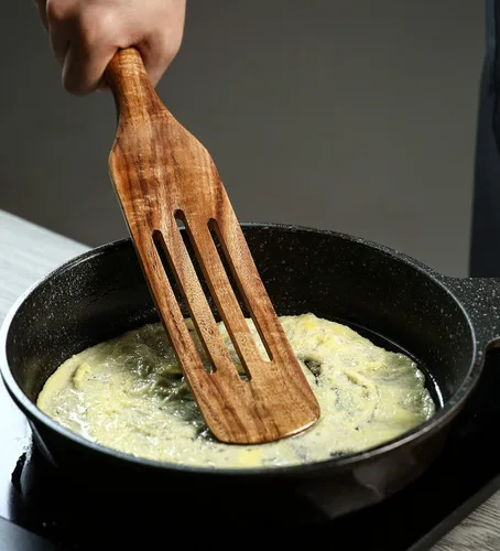 Miniatura 6 de Juego de 5 utensilios de cocina de teca natural, resistentes al calor, antiadherentes, con agujero para colgar, espátula ranurada para agitar