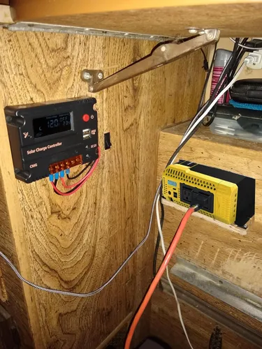 Miniatura 6 de Krieger - Inversor sinusoidal puro de 1500 vatios y 12 V, salidas de CA dobles y USB, kit de instalación incluido, alimentación portátil automotriz