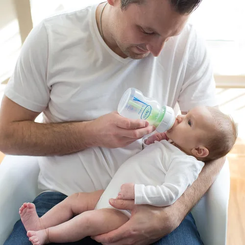 Miniatura 9 de Dr. Brown’s Natural Flow® Anti-Colic Options+™ Biberones de cuello ancho para bebés, 5 oz/150 mL, con tetina de flujo lento nivel 1, paquete de 4