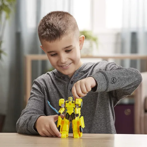 Miniatura 7 de Transformers Toys Cyberverse Ultra Class Bumblebee Figura de acción, combina con armadura Energon para encenderse, para niños de 6 años en adelante