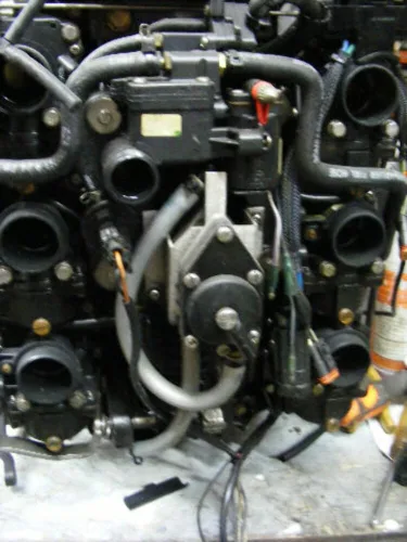 Miniatura 2 de Bomba de combustible profesional marina, reemplazo no engrasante V6 60 grados Johnson/Evinrude de VRO