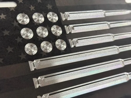 Miniatura 5 de Combo Laser & Diamond Etched - Placa de matrícula delantera con diseño de bandera de EE. UU