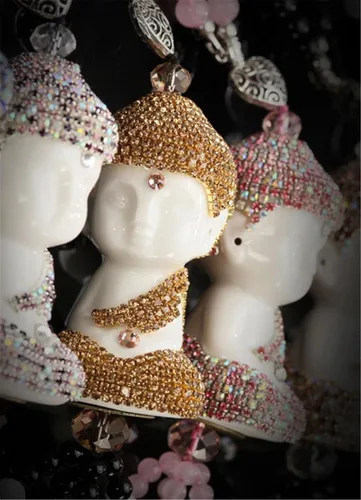 Miniatura 3 de Tathagata Buddha - Colgante de coche de porcelana blanca, adorno colgante de seguridad de la suerte, regalo para espejo retrovisor, accesorios