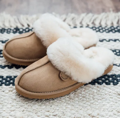 Miniatura 6 de Dearfoams Women's Fireside Sydney Shearling Fur IndoorOutdoor Scuff Slipper with Wide Widths