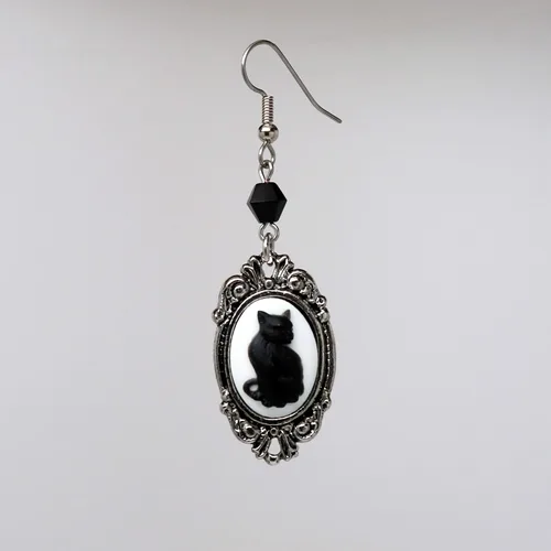 Miniatura 5 de Black Cat Camafeo En Plata Acabado Marco Cuelgan Pendientes Con Cuentas Negras, Metal