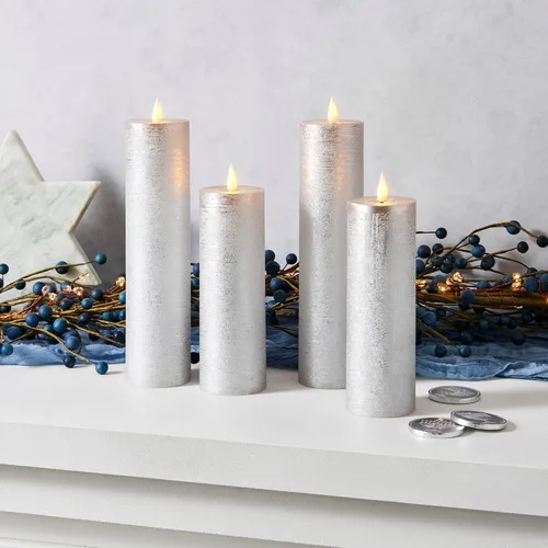 Miniatura 3 de LampLust Velas parpadeantes sin llama, juego de 4 velas plateadas, funciona con pilas, velas románticas, ideales para decoración de propuestas