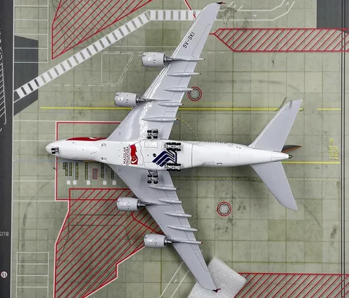 Miniatura 6 de Modelo de aleación de avión fundido a presión, modelo de avión 1/400 Singapore Airlines A380-800, juguetes y decoraciones para adultos, 7.9 x 4.6