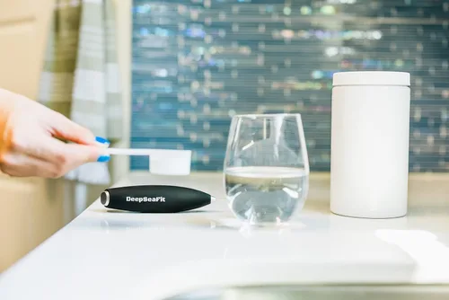Miniatura 3 de Espumador eléctrico de manos - Mezclador de suplementos y preentrenamiento, espumador de leche para café, café con leche y bebidas proteicas (negro)