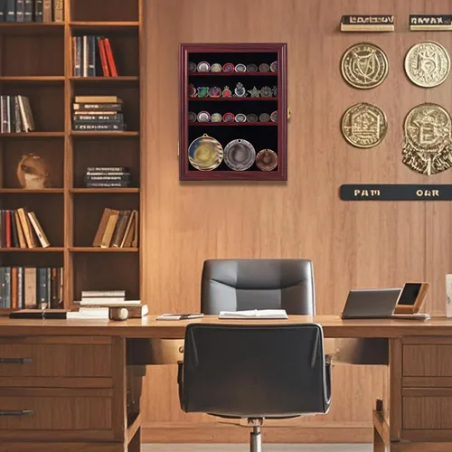 Miniatura 7 de Jinchuan Expositor de monedas de desafío militar con cerradura con cerradura con 2 estantes extraíbles y puerta antipolvo para fichas de póquer