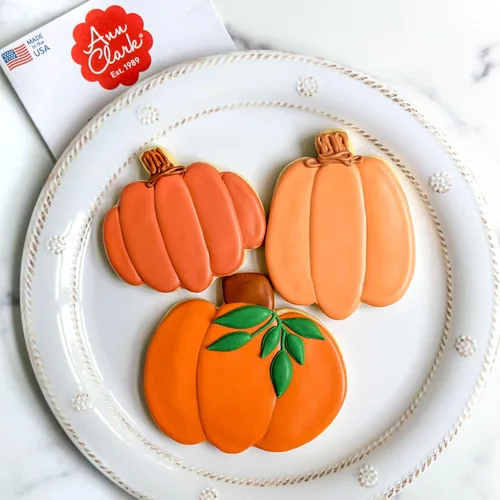 Miniatura 2 de Ann Clark Pumpkin - Juego de 3 cortadores de galletas, fabricado en Estados Unidos, linterna Jack-O-Lantern, calabaza alta y calabaza
