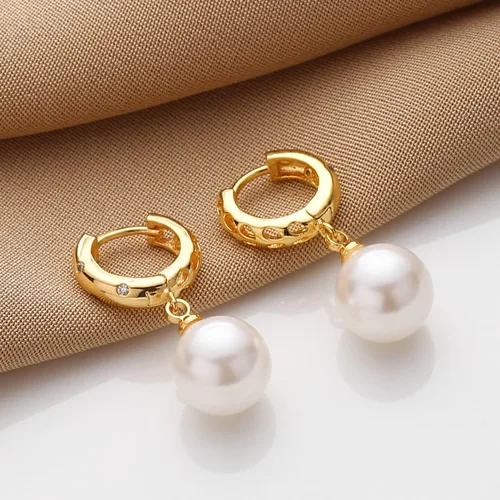 Miniatura 6 de XYJZXY Elegantes aretes de aro de perlas de imitación Aretes colgantes ligeros de perlas de imitación para mujer Joyas de boda con perlas