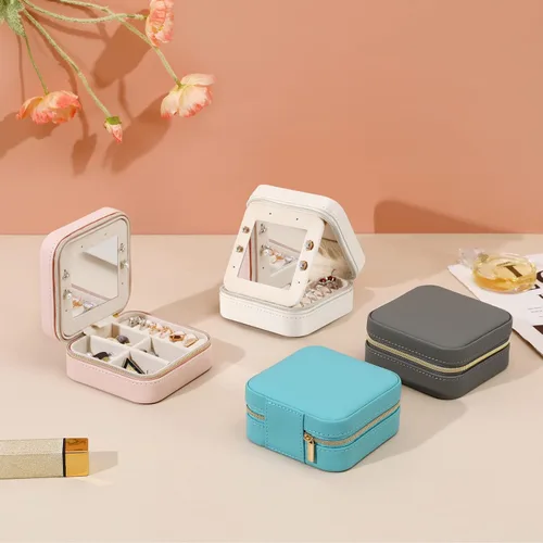 Miniatura 9 de Emibele Joyero de viaje, estuche pequeño de piel sintética, organizador de joyas de viaje de 3 capas para mujeres y niñas, estuche de viaje
