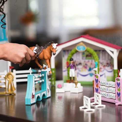 Miniatura 5 de Schleich Horse Club — juego de 86 piezas para torneo de amistad, juego de caballos con figura de yegua árabe y 2 muñecas, juguetes de caballos