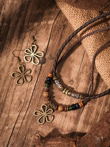 Miniatura 5 de MINACHI Layered Boho Wood Bead Choker Necklace, Hollow Flower Charm, Personality Jewelry for Men and Women