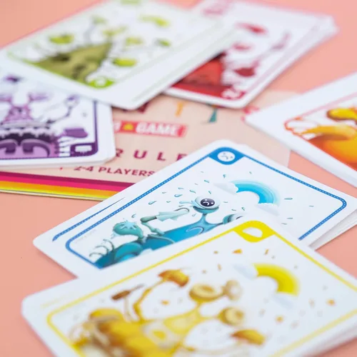 Miniatura 6 de Exploding Kittens Mantis Agarra y Juega 2-4 Jugadores - Edades 7+ - 10 Minutos para Jugar - Juego de Cartas de Emparejamiento de Tamaño de Viaje