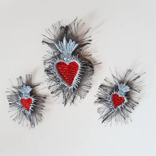 Miniatura 2 de Moks(p)403 Set 3 pc patch, Heart embroidered small patch, Sacred Heart patch - milagro