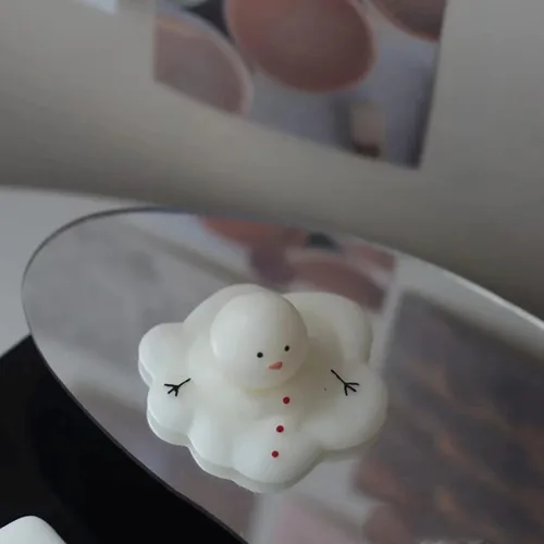 Miniatura 4 de Molde de silicona TOPYS para hacer velas con diseño de muñeco de nieve abstracto y adorable, decoración de fiesta de Navidad, forma de vela de epoxi