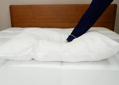 Miniatura 5 de Almohada de poliéster ultra fina de tamaño estándar para dormir plana y baja almohada para dormir boca abajo y dormir boca abajo