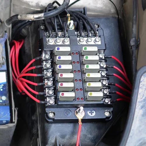 Miniatura 7 de GLOSO Disyuntor automotriz E311 UCB, tipo 1, cierre a presión de 3 secciones ATC Balde Terminal (30A, 1 paquete)