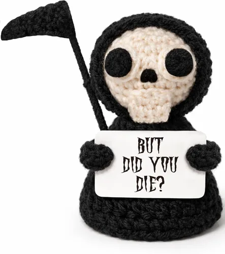 Miniatura 13 de Tis The Season - Muñeca de ganchillo hecha a mano con diseño de sombrero de bruja de Halloween, acogedora vibraciones de otoño, cosecha de Acción