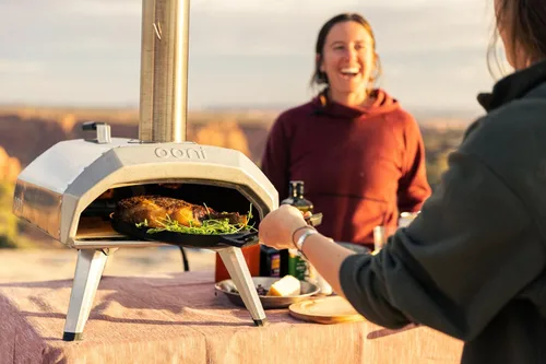 Miniatura 6 de Ooni Karu 12 - Horno de pizza al aire libre multi-combustible – Pizzas de 30 cm en 60 segundos - Horno de pizza portátil de leña y gas con piedra