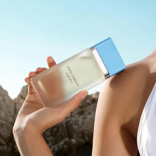 Miniatura 7 de Dolce&Gabbana New Light Blue, spray de viaje Eau De Toilette, para mujeres - 10 ml / 0.33 fl.oz