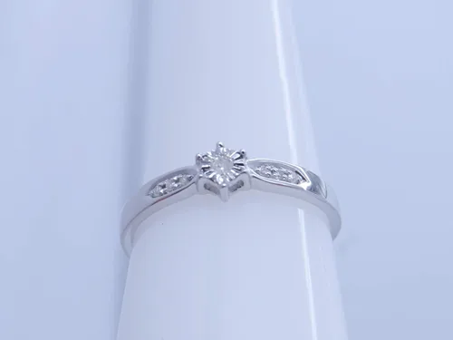 Miniatura 5 de Dazzlingrock Collection Anillo de compromiso de plata de ley con diamantes redondos de 0,05 quilates