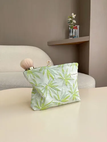 Miniatura 6 de The Summer Swan Kit de higiene y cuidado de la piel de maquillaje bonito con flores grandes para período de media jornada Arce de verano