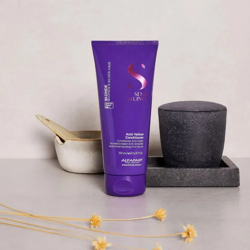 Miniatura 3 de ALFAPARF MILANO Semi di Lino - Acondicionador morado con depósito de color, elimina los tonos amarillos y cobrizos para cabello rubio, platino