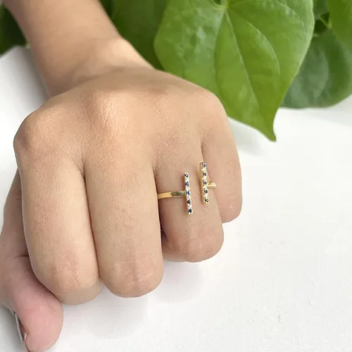 Miniatura 3 de Anillo de barra abierta de zafiro azul y diamante blanco alternativo para mujer, anillo de barra abierta de zafiro azul con acabado de oro de 14