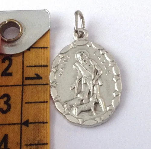 Miniatura 4 de San Lázaro (Lazar) Medalla de forma ovalada 'El mendigo leproso' - 100% Made in Italy - Medalla de los Santos Patronos, Latón