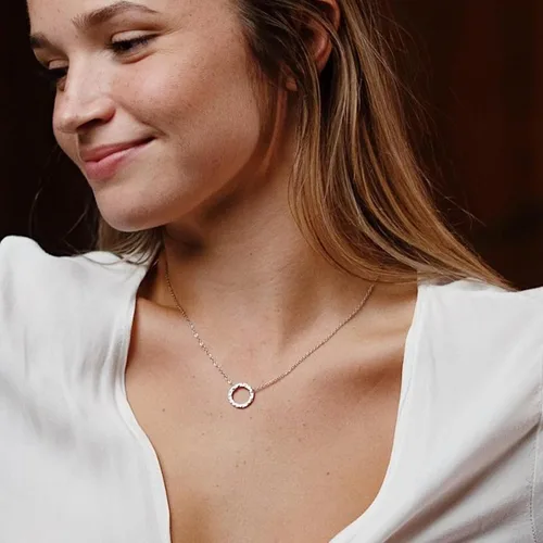 Miniatura 3 de Ava Riley Collar delicado para mujer, collar simple de plata real de 14 quilates para mujer, barra de bloqueo de perlas, círculo de karma