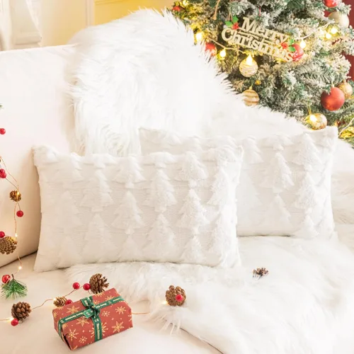 Miniatura 18 de AQOTHES Juego de 2 fundas de almohada de alce navideño de 18 x 18 pulgadas, suave piel sintética color beige crema, almohadas decorativas de Navidad