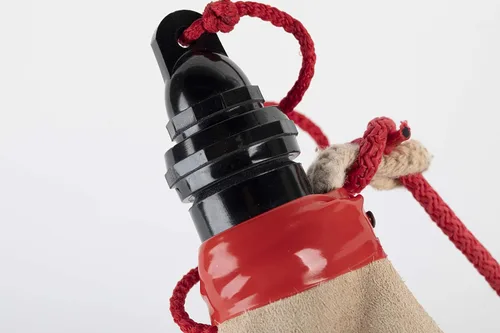 Miniatura 2 de LAS TRES ZZZ Bolsa Bota Curvada a Mano Española 1 Litro Tradicional Cantina de Cuero de 1 Litro con Forro de Látex para Actividades al Aire Libre