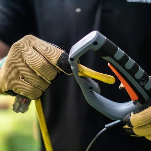 Miniatura 9 de Scotts Outdoor Power Tools LPS40820S - Sierra de poste inalámbrica de 20 voltios y 8 pulgadas, color negro