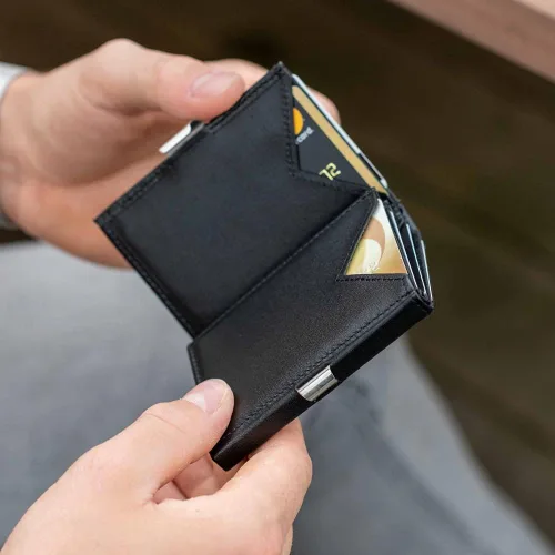 Miniatura 8 de EXENTRI Men's Trifold Wallet