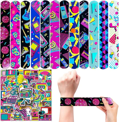 CZWXOXO 74 recuerdos de fiesta temática de los 80 contienen 24 pulseras temáticas de los 80, 50 calcomanías temáticas de los 80, decoraciones retro