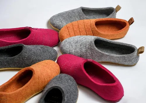 Miniatura 6 de Handcrafted Felted Wool Clogs for Women Boiled Wool House Slippers