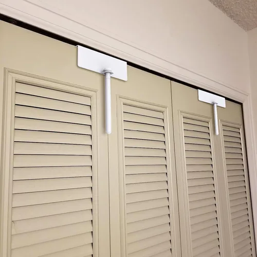 Cerradura de puerta plegable de metal, cerraduras de seguridad para niños de doble puerta que mantienen a los niños pequeños, gatos y perros fuera