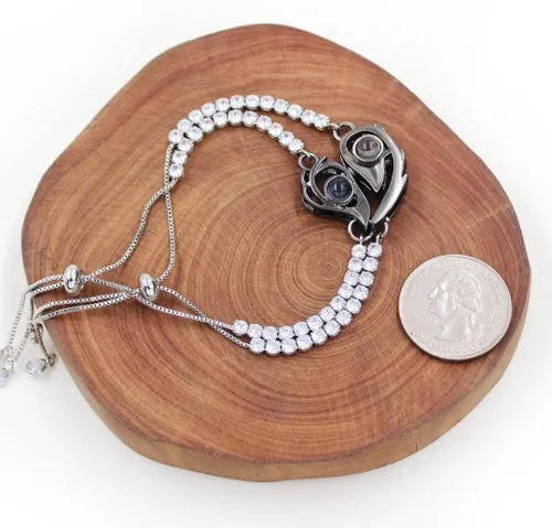 Miniatura 8 de Pulseras de proyección en 100 idiomas con texto en inglés "I Love You", 2 pulseras a juego con rompecabezas de corazón de amor de 0.118 in