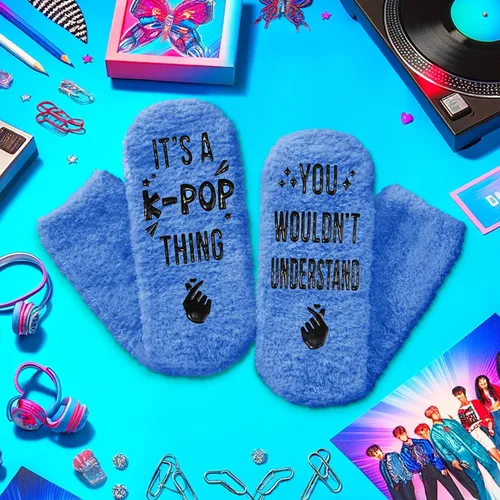 Miniatura 6 de HAPPYPOP Regalos de K-pop para amantes del K-pop, divertidos calcetines locos KPOP regalos de música para adolescentes, regalos de música