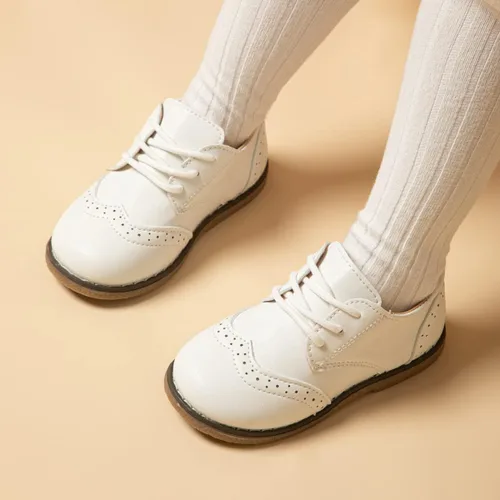 Miniatura 38 de KIDSUN Zapatos de vestir para niño y niña, cómodos zapatos Oxford con cordones para uniforme escolar, mocasines planos (bebé/niño pequeño) E-negro