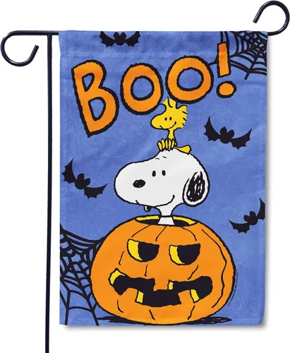 Flagology, PEANUTS® Boo Snoopy and Woodstock - Bandera de jardín de 12 x 18 pulgadas, bandera para exteriores, tela exclusiva de primera calidad,