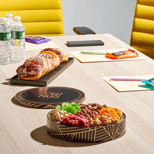 Miniatura 4 de Oh! Nuts Canasta de regalo de frutas secas y nueces de 7 secciones - Canastas de regalo de frutas y nueces gourmet surtidas - Caja redonda de metal