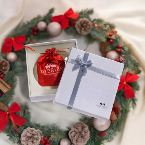 Miniatura 6 de Adorno Navideño Colgante Personalizado para Parejas Mr & Mrs Claus (Santa Genial y la Señorita Claus)