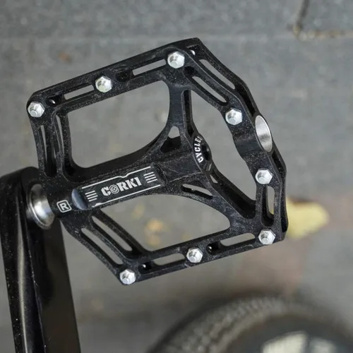 Miniatura 8 de Corki Cycles TOPO Pedales de bicicleta de montaña con plataforma plana de titanio - 9/16