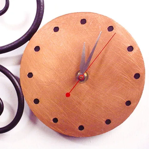 Miniatura 2 de Reloj de pared contemporáneo de hierro con esfera de cobre, forjado a mano en los Estados Unidos, 24 pulgadas