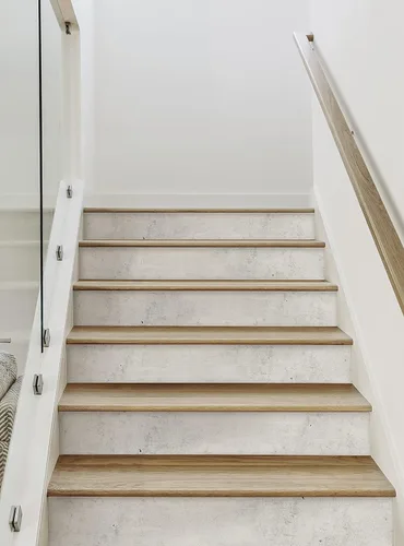 Miniatura 6 de Tiras elevadoras de escalera de cemento para despegar y pegar (gris claro, paquete de 6 - 48 pulgadas de ancho x 7 pulgadas de alto)