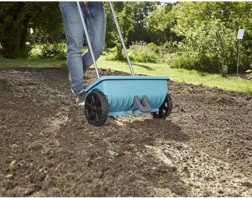 Miniatura 7 de Gardena Esparcidor L: Esparcidor universal para entrega de fertilizantes, semillas y sal, 17.7 in de ancho de extensión, para aproximadamente