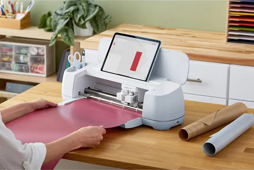Miniatura 4 de Cricut Paquete de 3 rollos de vinilo termotransferible HTV para planchar inteligente, color negro brillante, paquete de 3 rollos de 3 pies